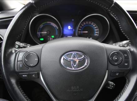 Toyota - Auris