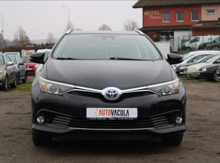 Toyota - Auris