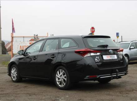 Toyota - Auris