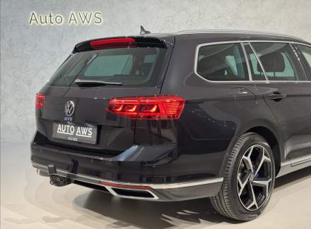 Volkswagen - Passat