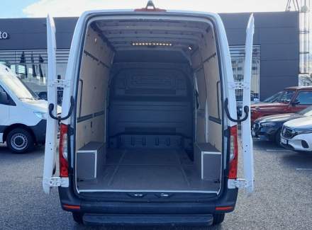 Mercedes-Benz - Sprinter