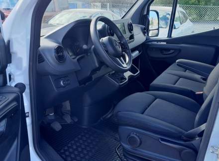 Mercedes-Benz - Sprinter