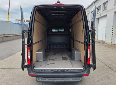 Mercedes-Benz - Sprinter