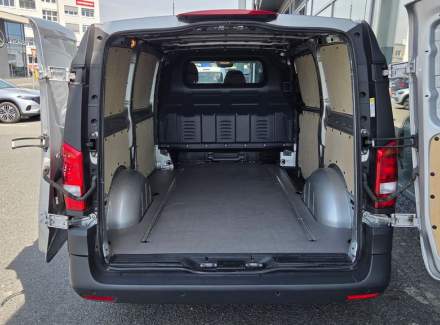 Mercedes-Benz - Vito