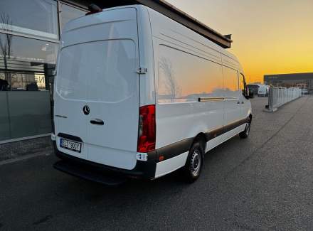 Mercedes-Benz - Sprinter