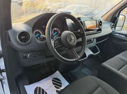Mercedes-Benz - Sprinter