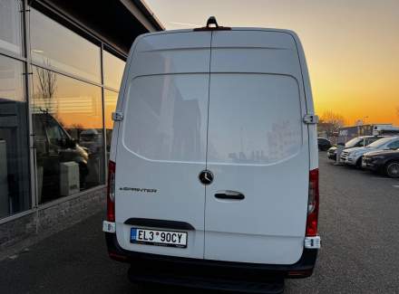 Mercedes-Benz - Sprinter