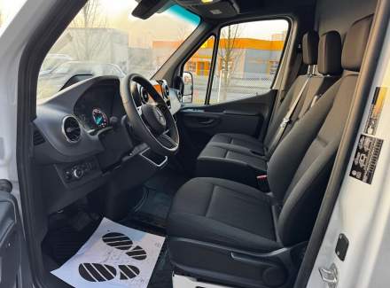 Mercedes-Benz - Sprinter
