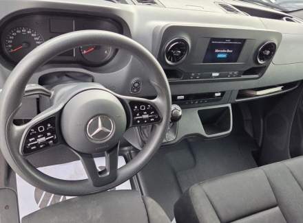 Mercedes-Benz - Sprinter