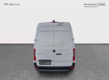 Mercedes-Benz - Sprinter