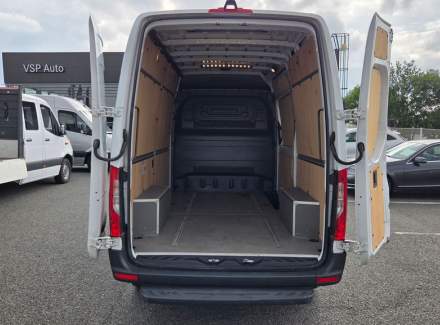 Mercedes-Benz - Sprinter