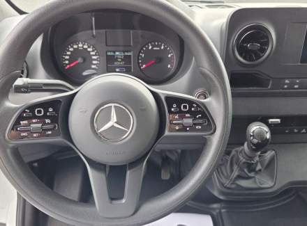 Mercedes-Benz - Sprinter