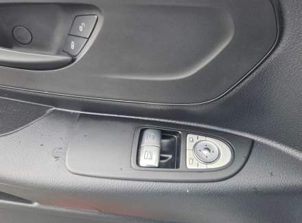 Mercedes-Benz - Vito