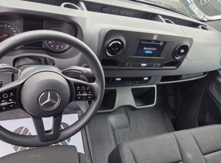 Mercedes-Benz - Sprinter