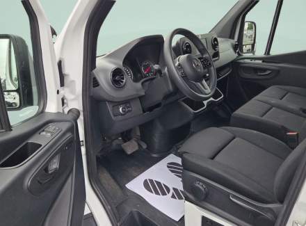 Mercedes-Benz - Sprinter