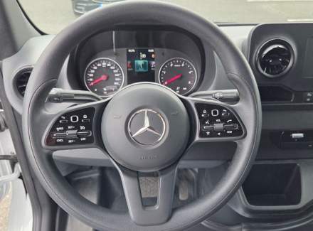 Mercedes-Benz - Sprinter