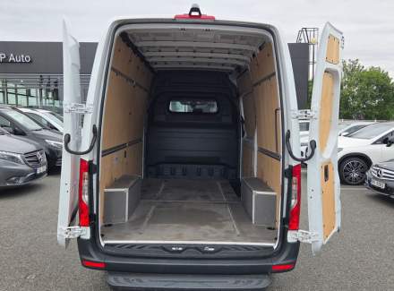 Mercedes-Benz - Sprinter