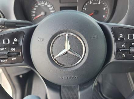 Mercedes-Benz - Sprinter