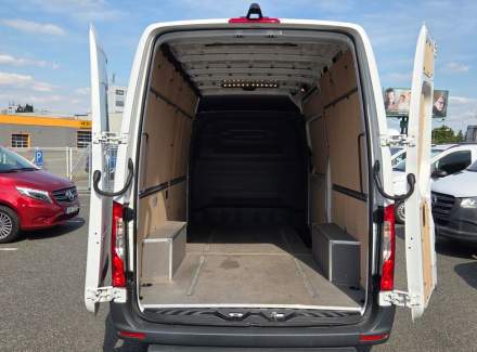 Mercedes-Benz - Sprinter
