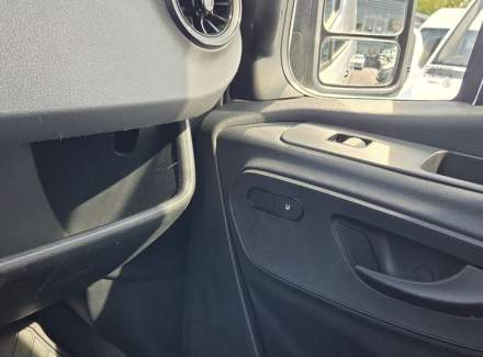 Mercedes-Benz - Sprinter