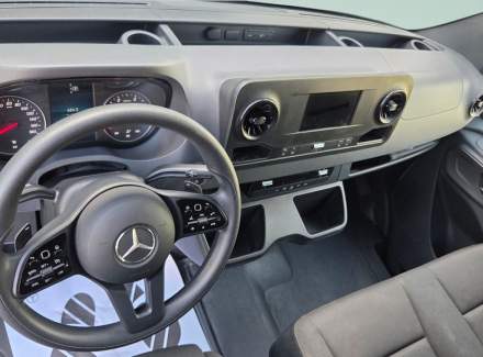 Mercedes-Benz - Sprinter