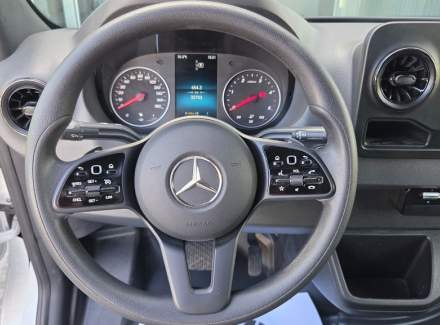 Mercedes-Benz - Sprinter