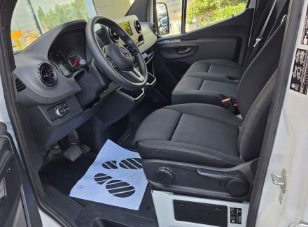 Mercedes-Benz - Sprinter
