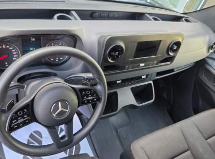 Mercedes-Benz - Sprinter