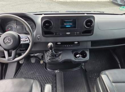 Mercedes-Benz - Sprinter