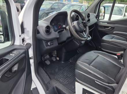 Mercedes-Benz - Sprinter