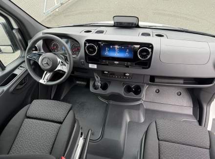 Mercedes-Benz - Sprinter