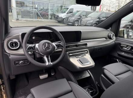 Mercedes-Benz - V-class