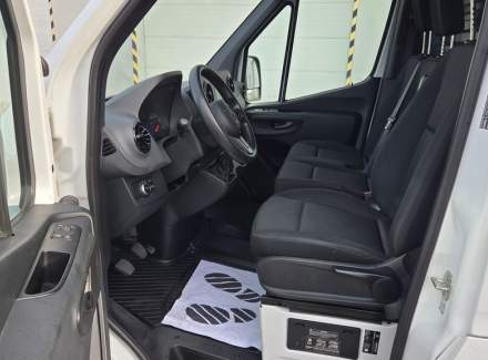 Mercedes-Benz - Sprinter
