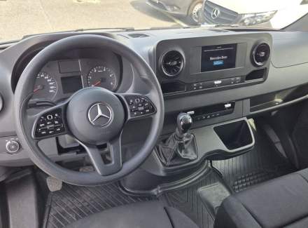 Mercedes-Benz - Sprinter