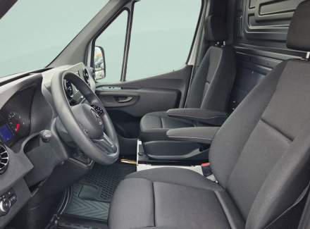 Mercedes-Benz - Sprinter