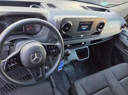 Mercedes-Benz - Sprinter
