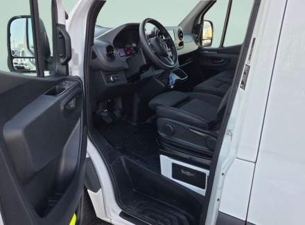 Mercedes-Benz - Sprinter