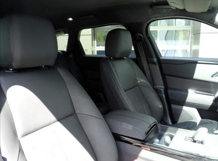 Land Rover - Range Rover Velar