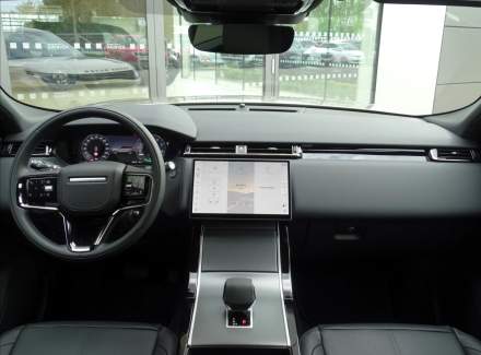 Land Rover - Range Rover Velar