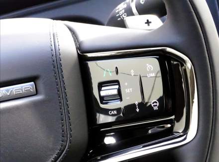 Land Rover - Range Rover Velar