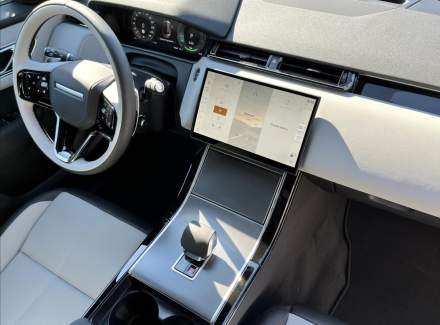 Land Rover - Range Rover Velar