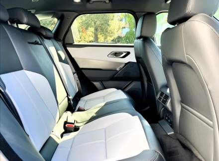 Land Rover - Range Rover Velar