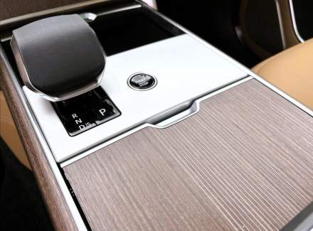 Land Rover - Range Rover