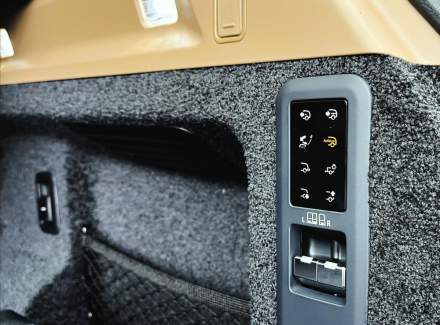 Land Rover - Range Rover