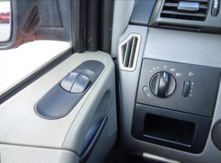 Mercedes-Benz - Vito