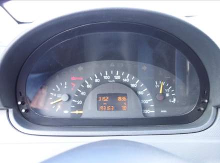 Mercedes-Benz - Vito