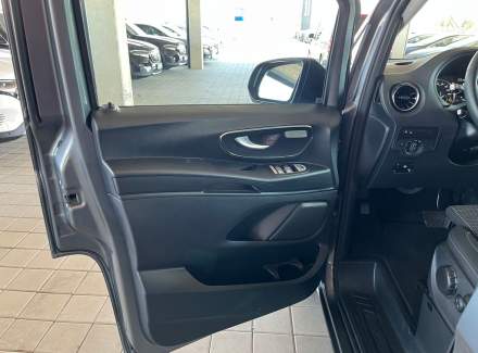 Mercedes-Benz - Vito