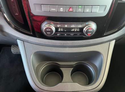 Mercedes-Benz - Vito