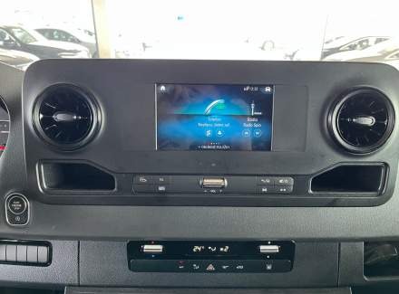 Mercedes-Benz - Sprinter