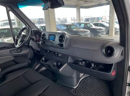 Mercedes-Benz - Sprinter